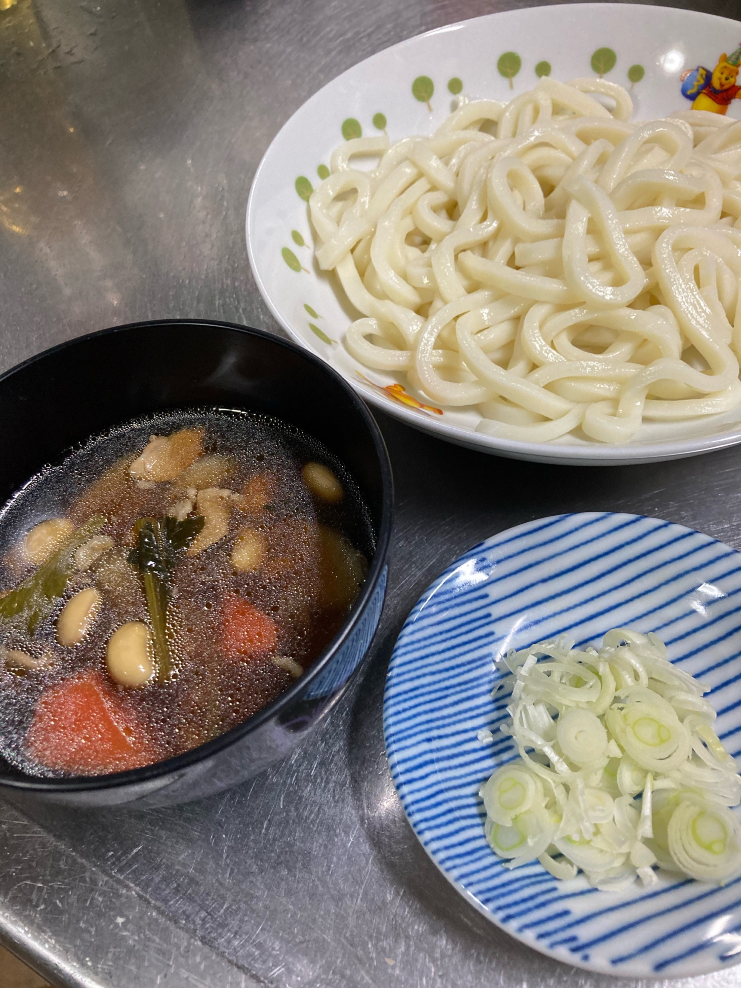 煮物の残りでうどんのつけ麺