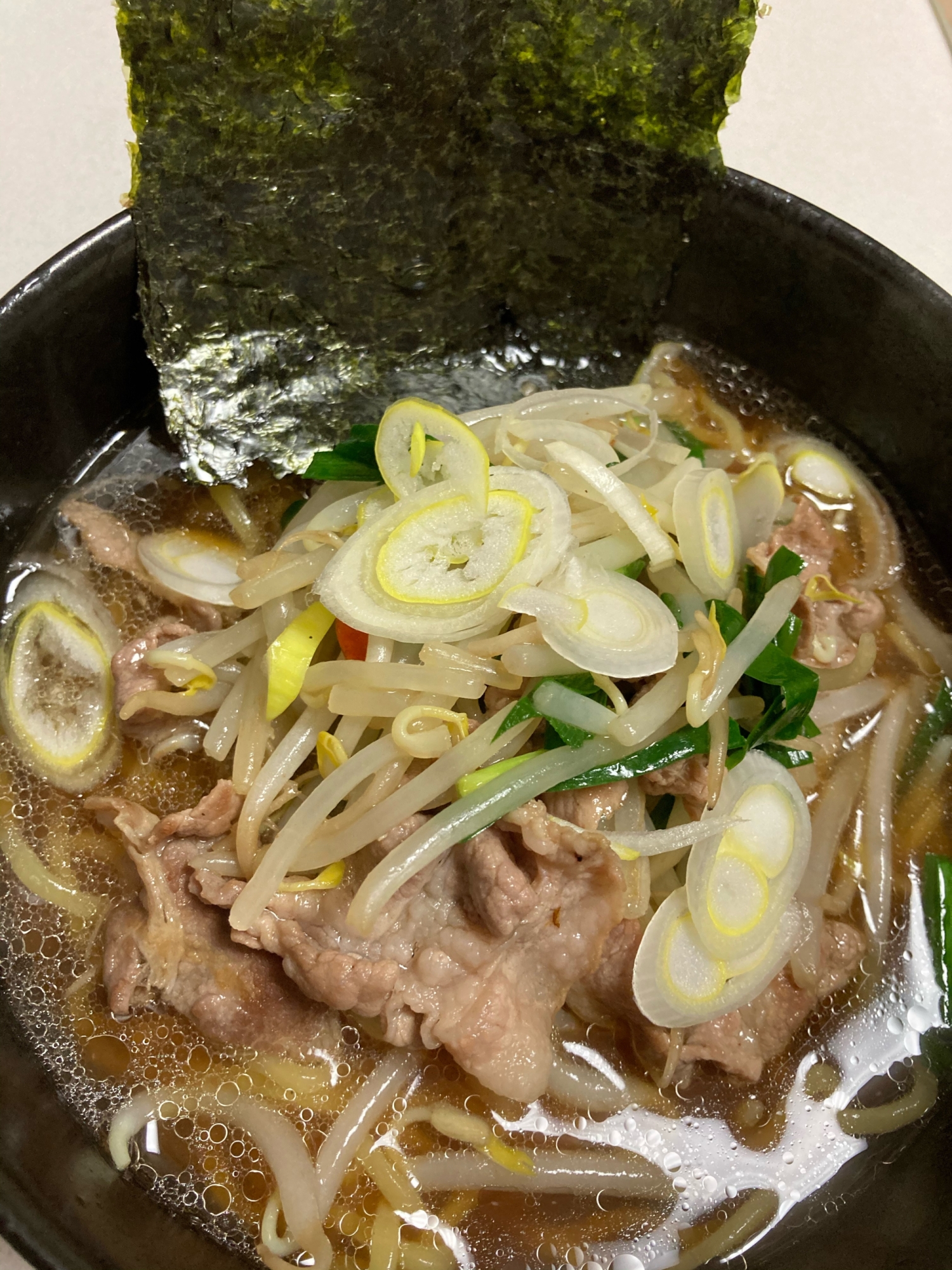 豚肉とニラともやしラーメン⁑