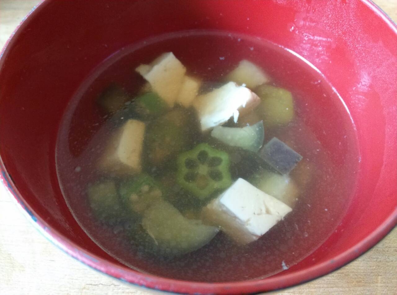 おくらとナスと豆腐の夏スープ