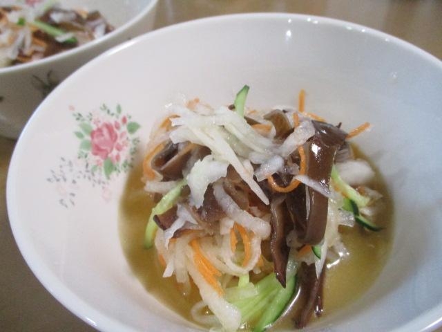 「大根」ときくらげ・野菜たっぷり中華サラダ