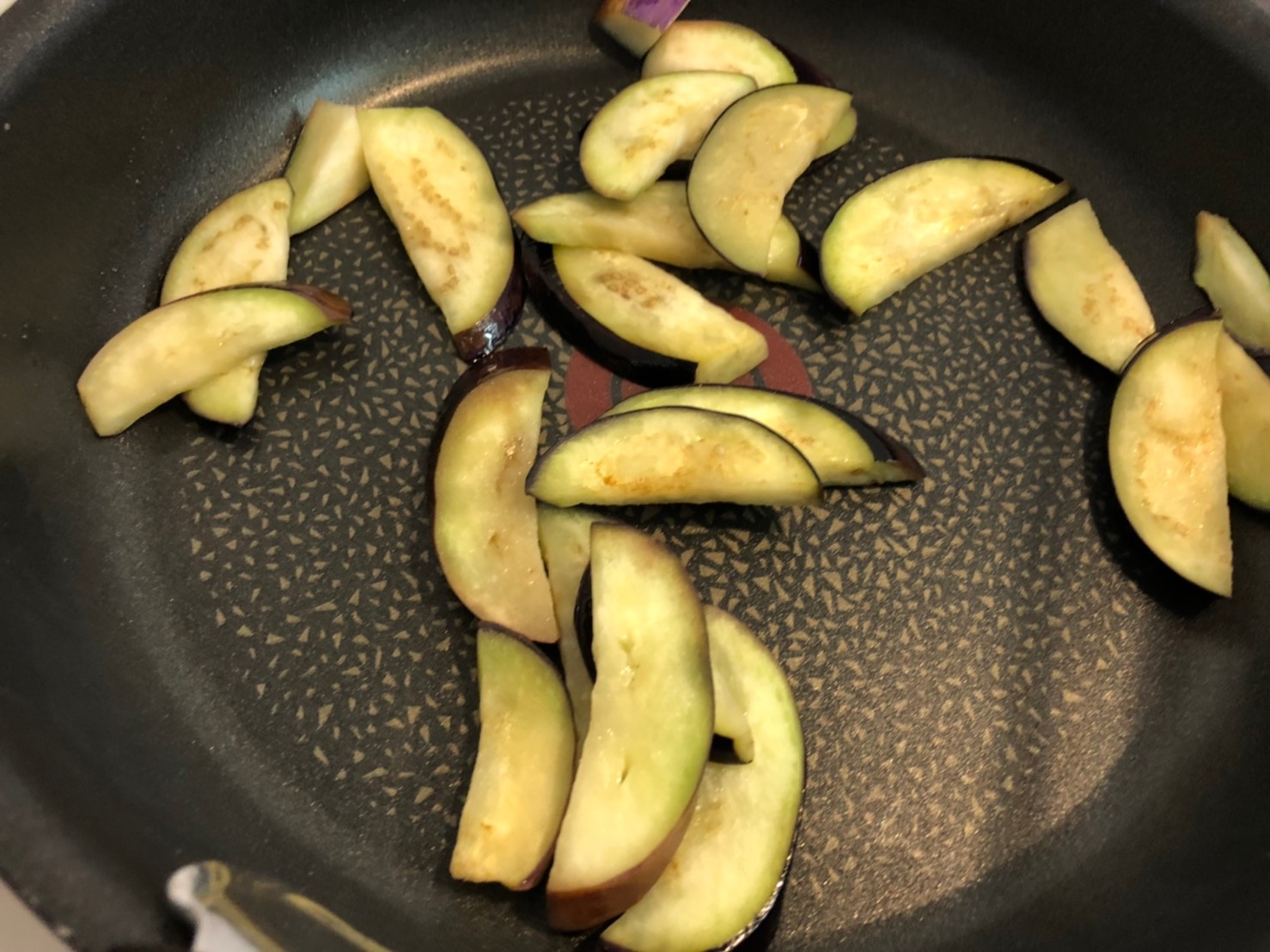 ごま油香るナスの味噌汁 やる気 レシピ 作り方 By たこべいべい 共働き夫婦の言い訳料理ブログ 楽天レシピ ごま油香るナスの味噌汁 やる気 レシピ 作り方 By たこべいべい 共働き夫婦の言い訳料理ブログ 楽天レシピ