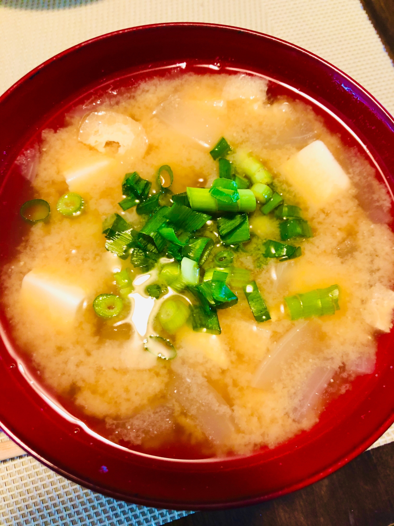 豆腐と油揚げのお味噌汁