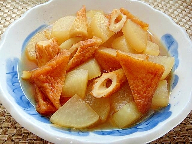 大根とさつま揚げちくわの煮物