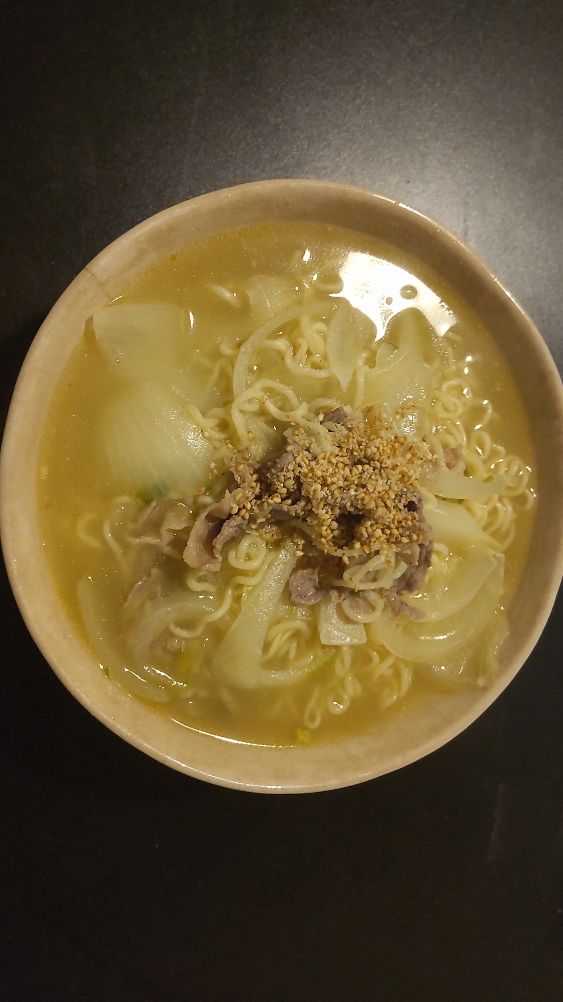 牛肉玉ねぎ塩ラーメン
