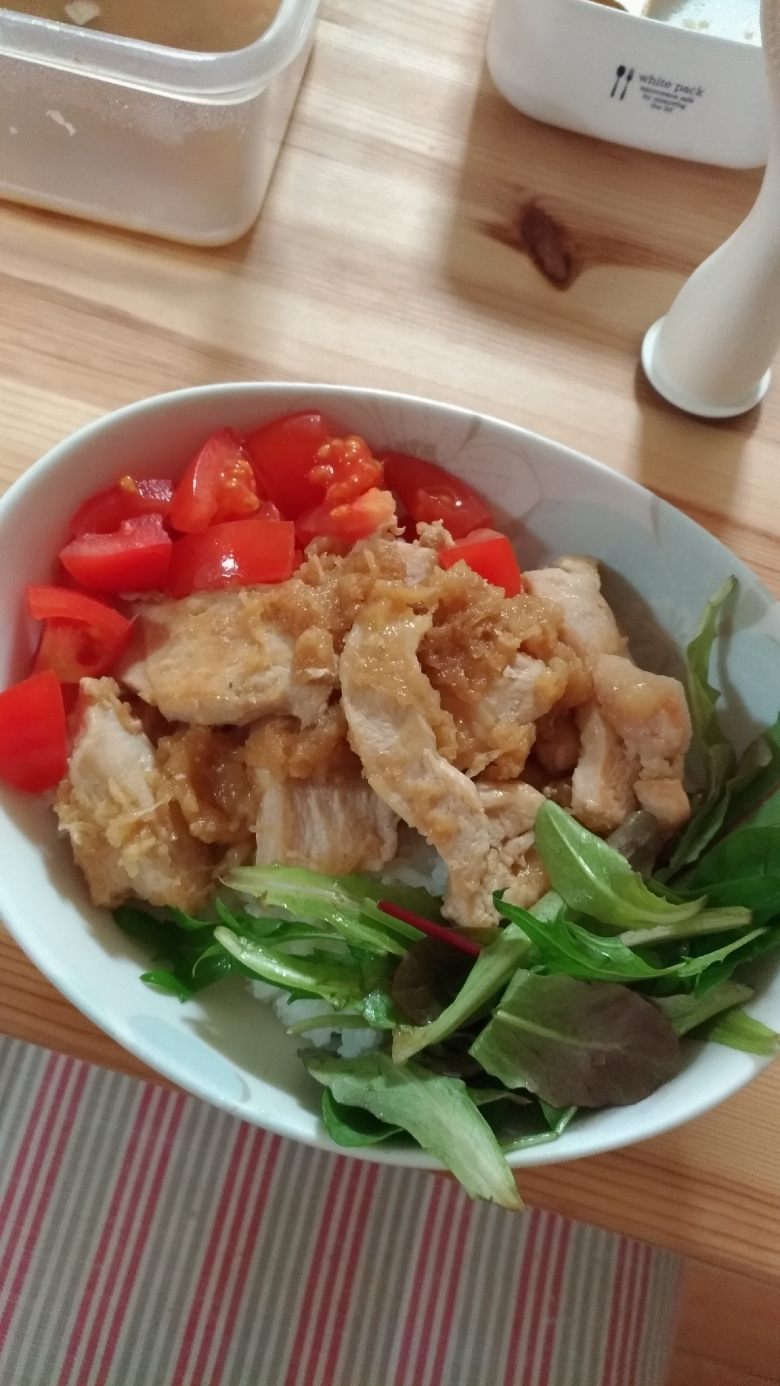 鶏むねのさっぱりおろし丼