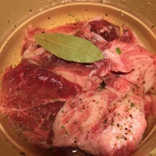 マイヤー電子圧力鍋で 牛スネ肉下ゆで編 レシピ 作り方 By らわむく 楽天レシピ