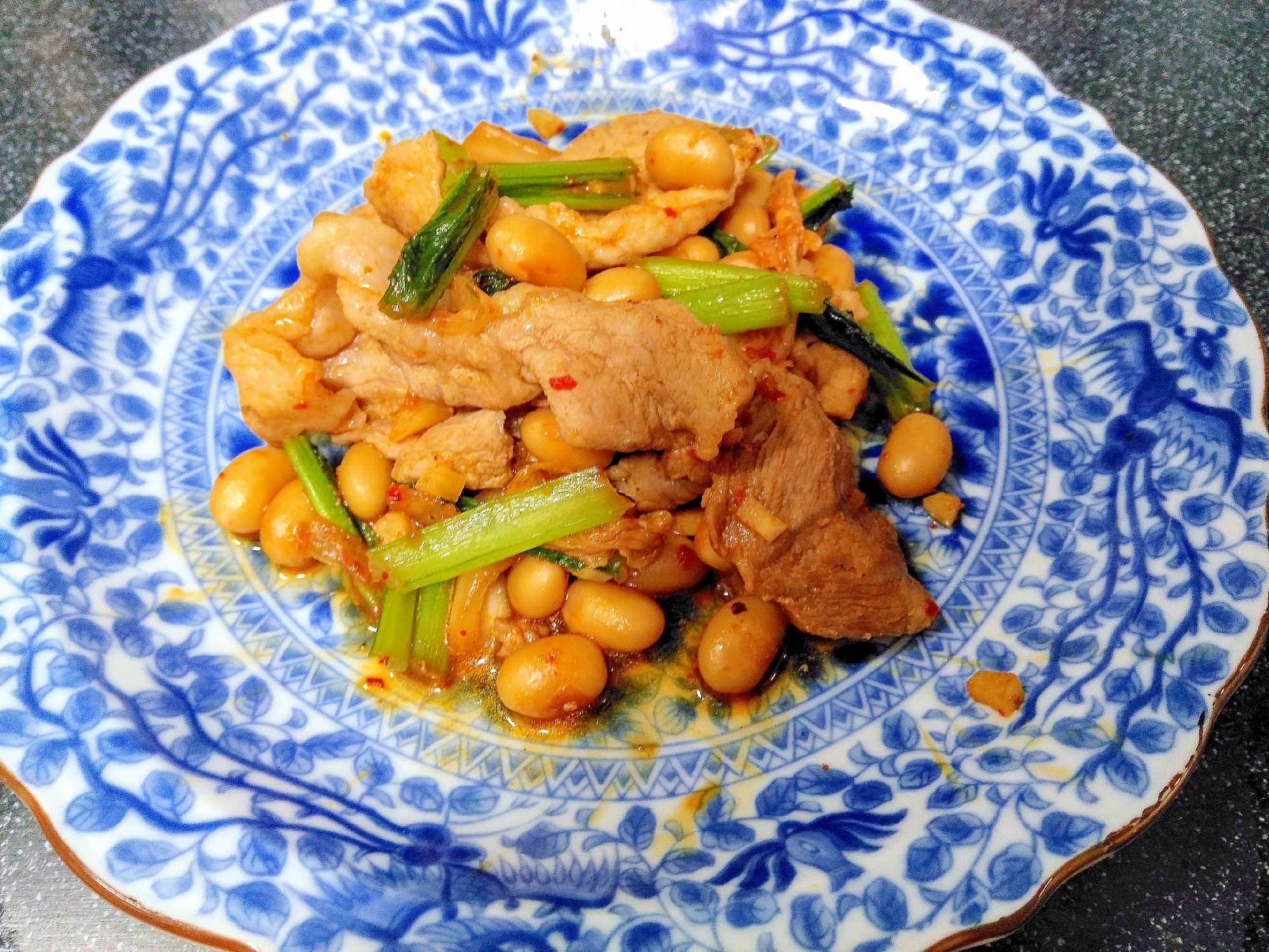 豚肉とピリ辛キムチビーンズ炒め