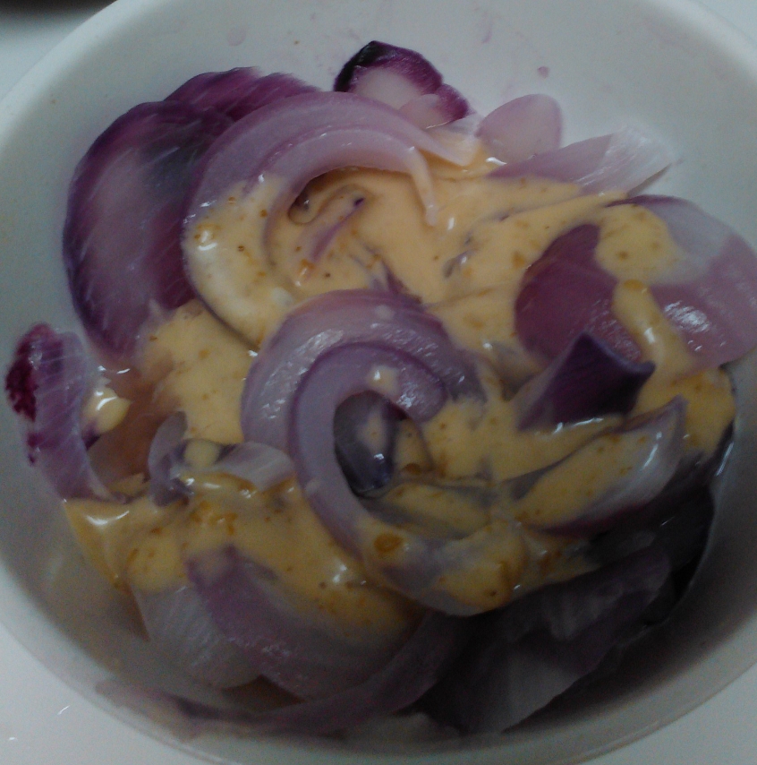 紫たまねぎで胡麻サラダ