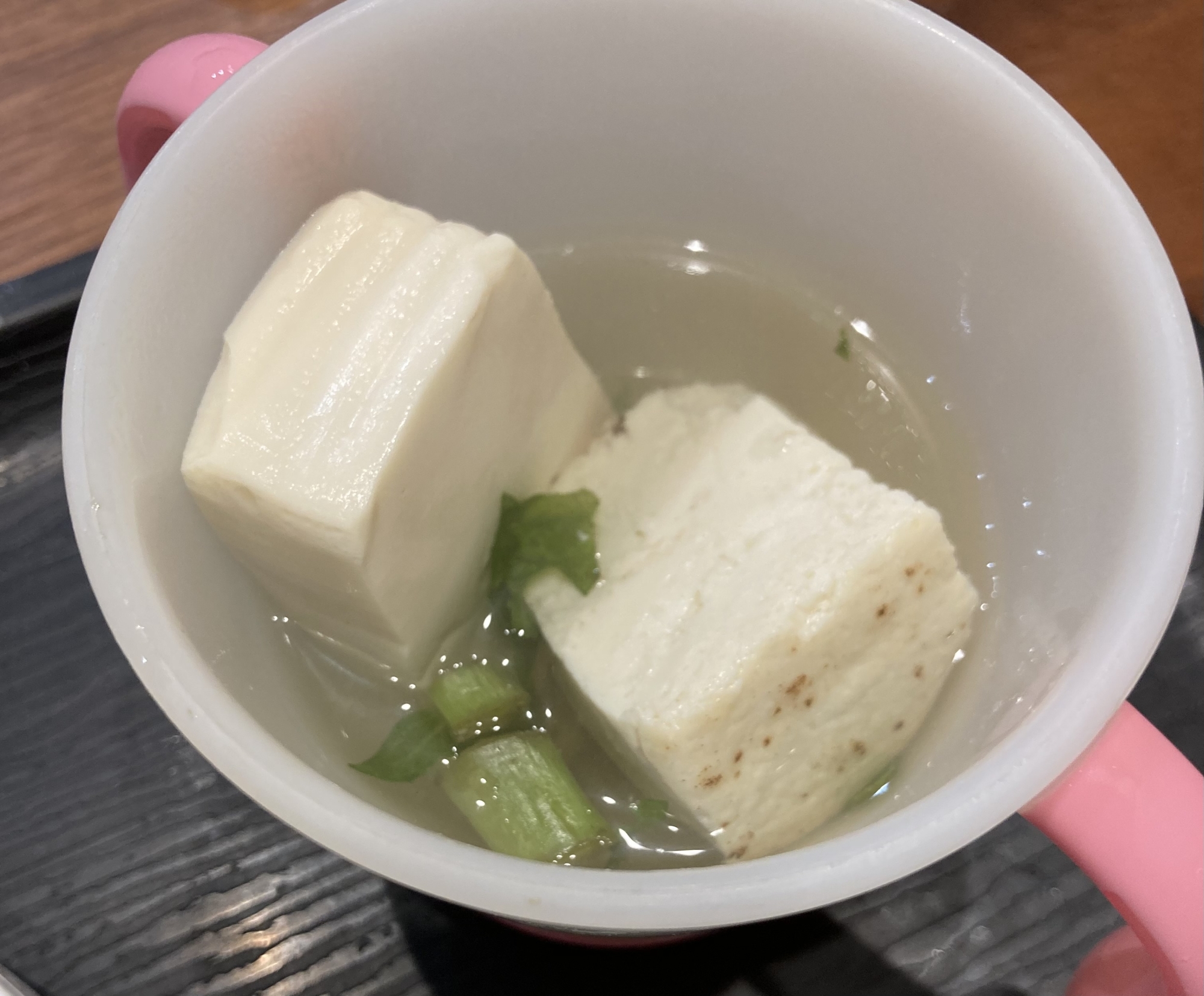 豆腐と大根の葉スープ