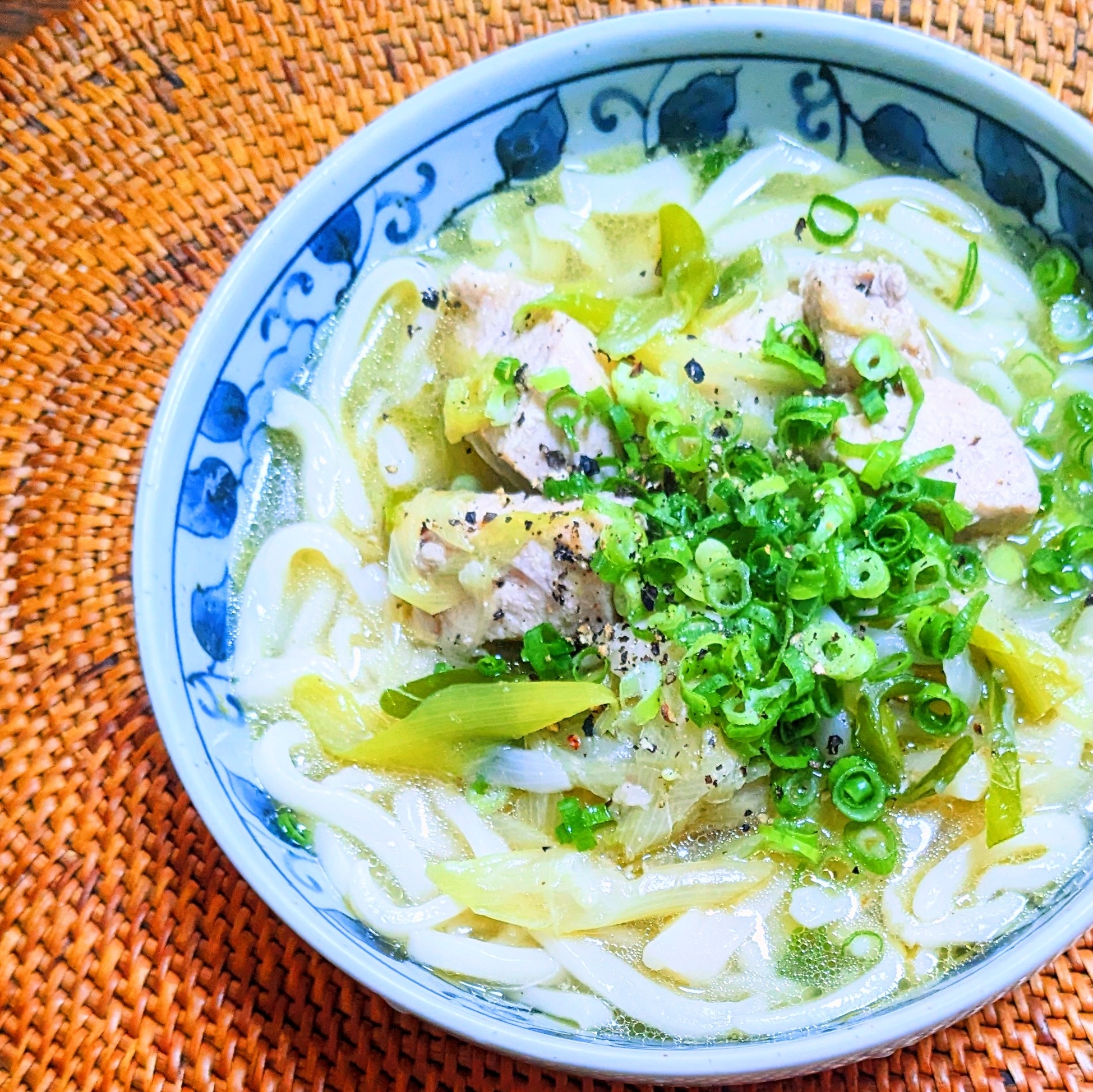 鶏ネギ旨塩うどん