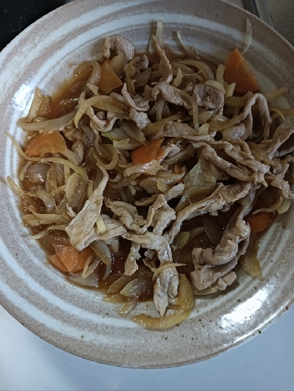 ズッキーニと玉ねぎと豚肉のオイスター醤油炒め