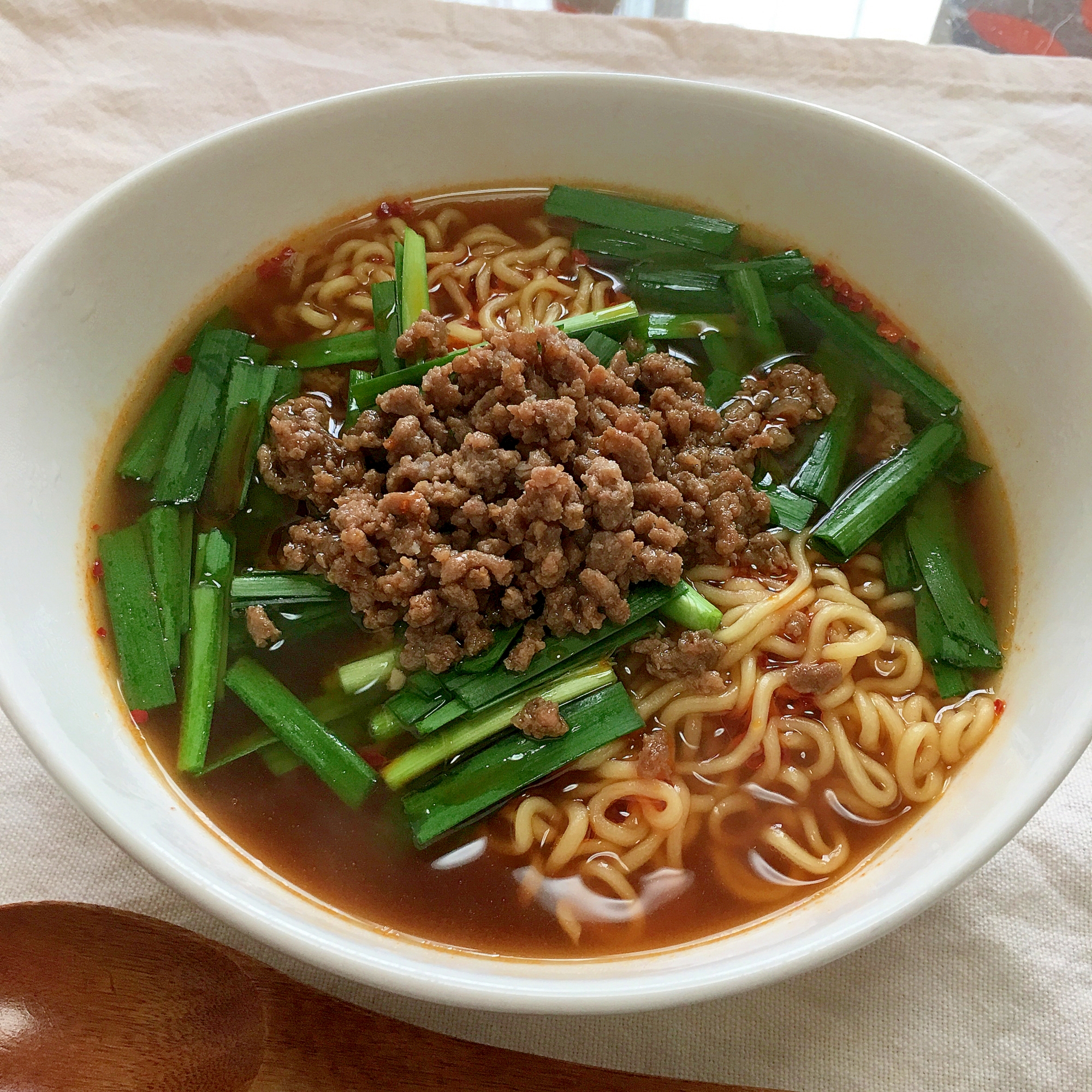 台湾袋麺で 牛豚そぼろとニラで台湾ラーメン レシピ 作り方 By Kuuuma 楽天レシピ