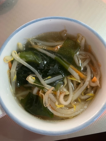 もやしと人参の中華スープ