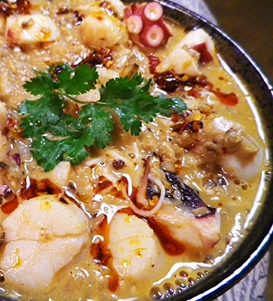 タコホタテ坦々麺