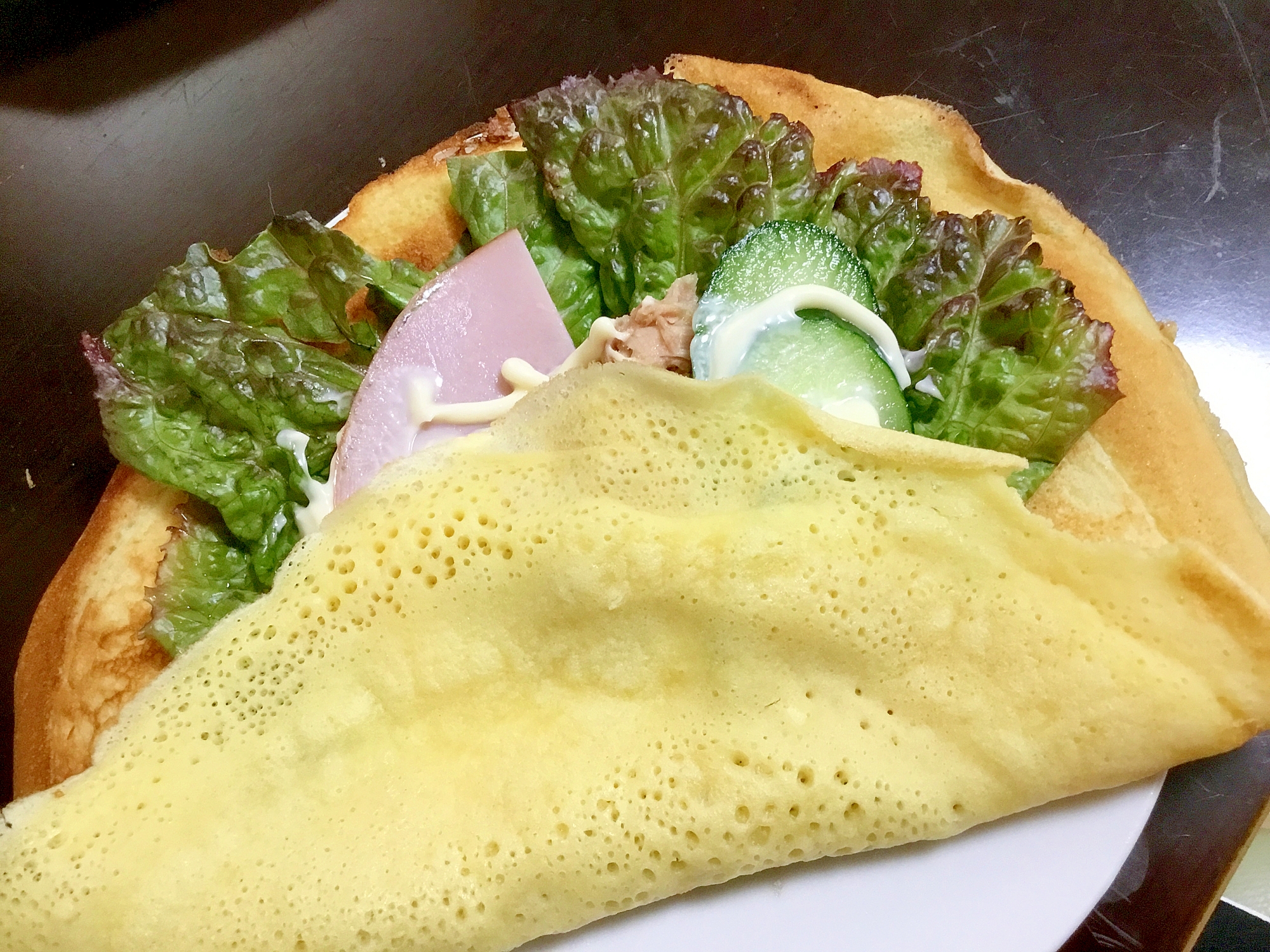 ハムとツナのサラダクレープ