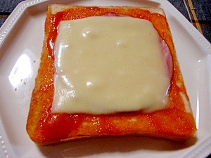 オーロラソースで ハムチーズトースト レシピ 作り方 By 四月のヒーロー 楽天レシピ オーロラソースで ハムチーズトースト レシピ 作り方 By 四月のヒーロー 楽天レシピ