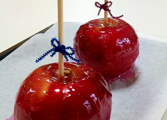 お祭りのリンゴ飴 レシピ 作り方 By ぴちたろ 楽天レシピ お祭りのリンゴ飴 レシピ 作り方 By ぴちたろ 楽天レシピ