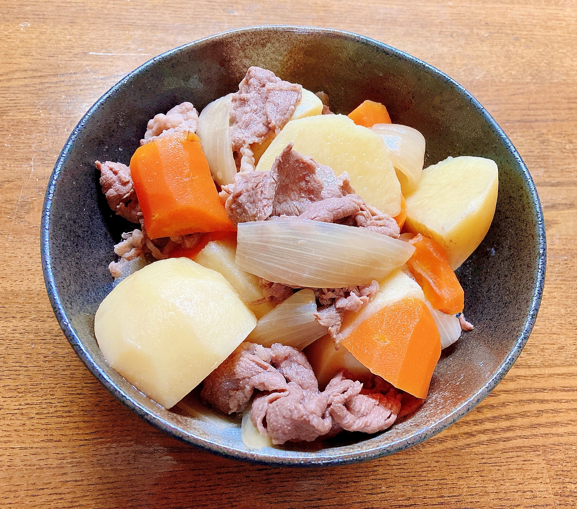 麺つゆで肉じゃが