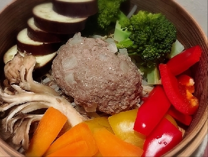 キャベツ豆もやし昆布ブロッコリーおくら鶏つくね蒸