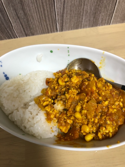 コーンとなすと挽肉のキーマカレー