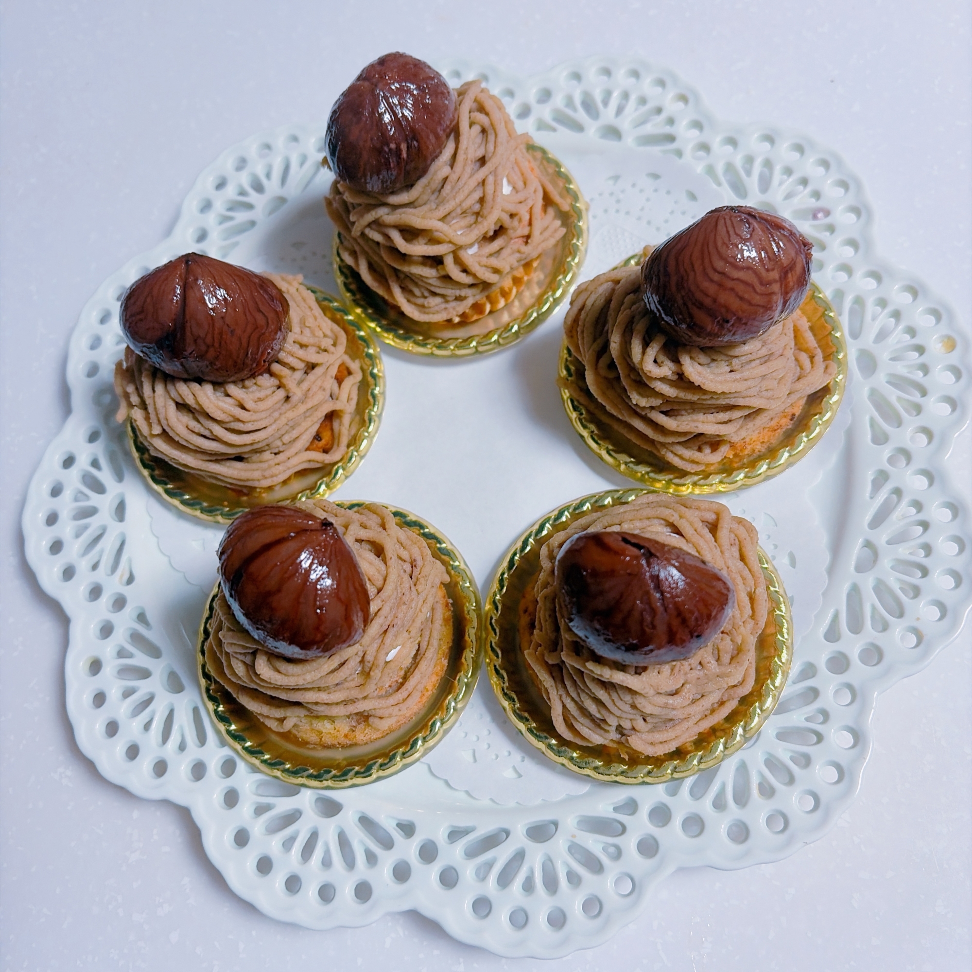 栗の渋皮煮を乗せたモンブラン