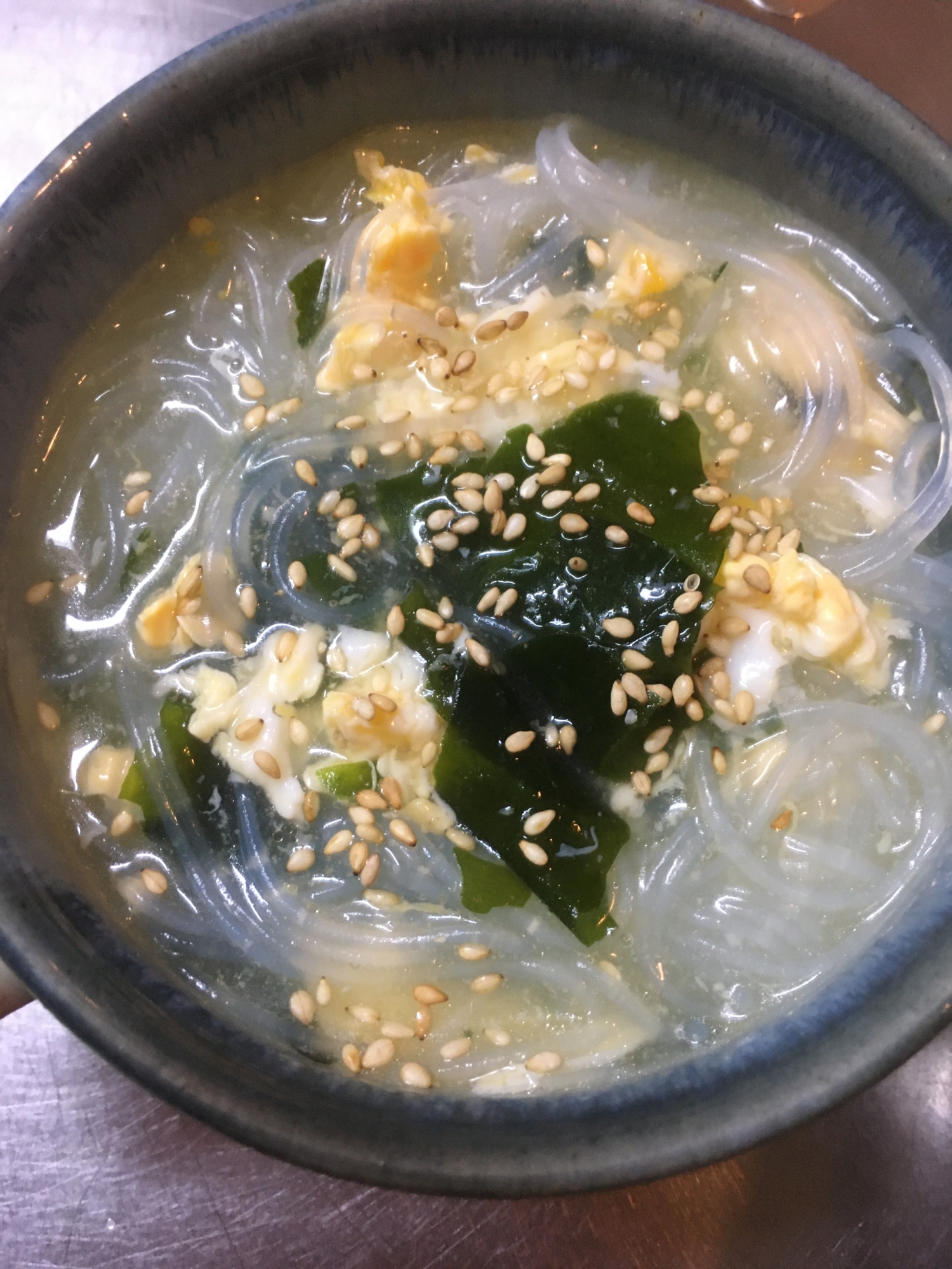 春雨とわかめの簡単中華スープ