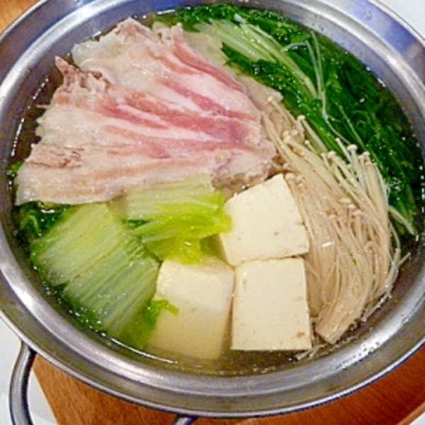ポン酢でアッサリ 豚バラと水菜の 水炊き鍋 レシピ 作り方 By まめもにお 楽天レシピ ポン酢でアッサリ 豚バラと水菜の 水炊き鍋 レシピ 作り方 By まめもにお 楽天レシピ