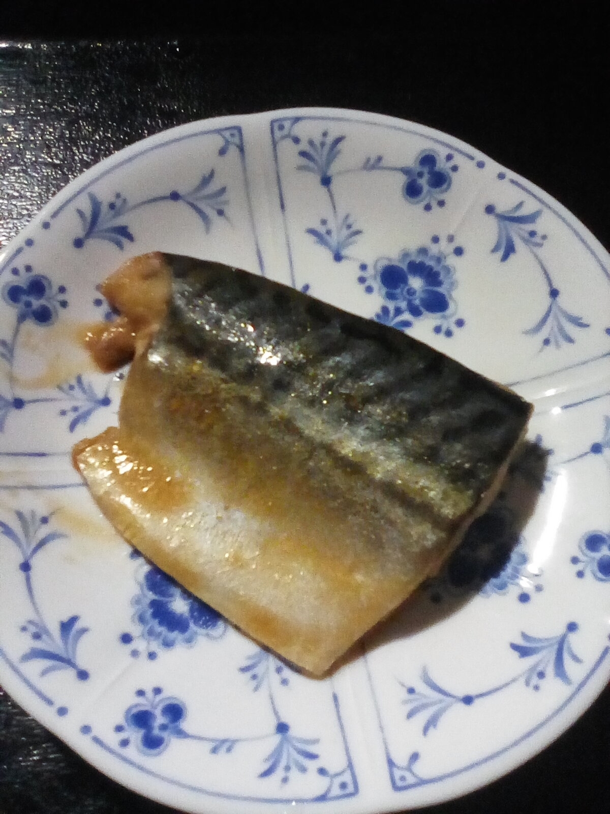 脂がとろけるさばの味噌煮