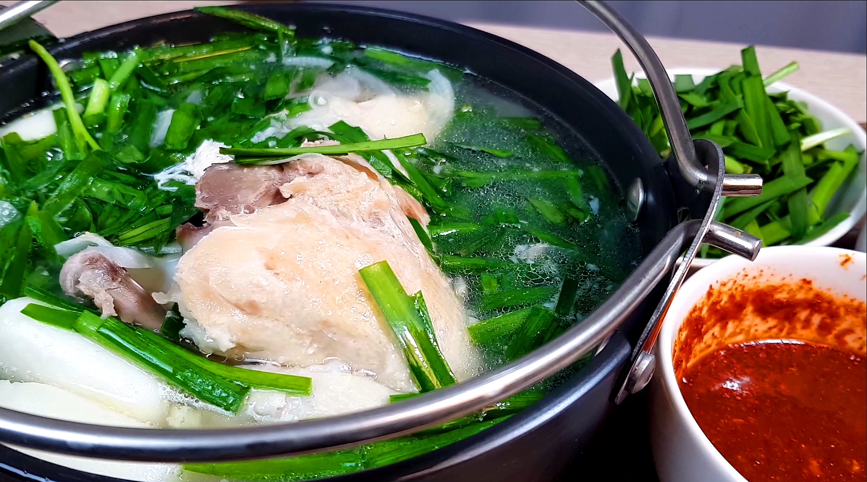 タッカンマリ 韓国の鶏の水炊き タレがおいしい レシピ 作り方 By Cookim 楽天レシピ タッカンマリ 韓国の鶏の水炊き タレがおいしい レシピ 作り方 By Cookim 楽天レシピ