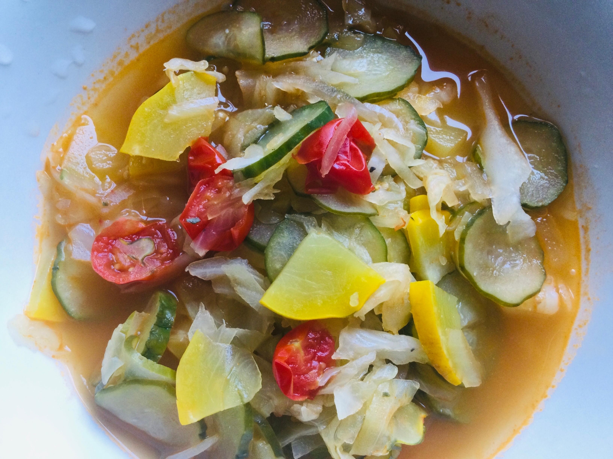 きゅうりとミニトマトのスープ