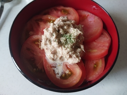 ごま油香る！トマトとツナのサラダ麺