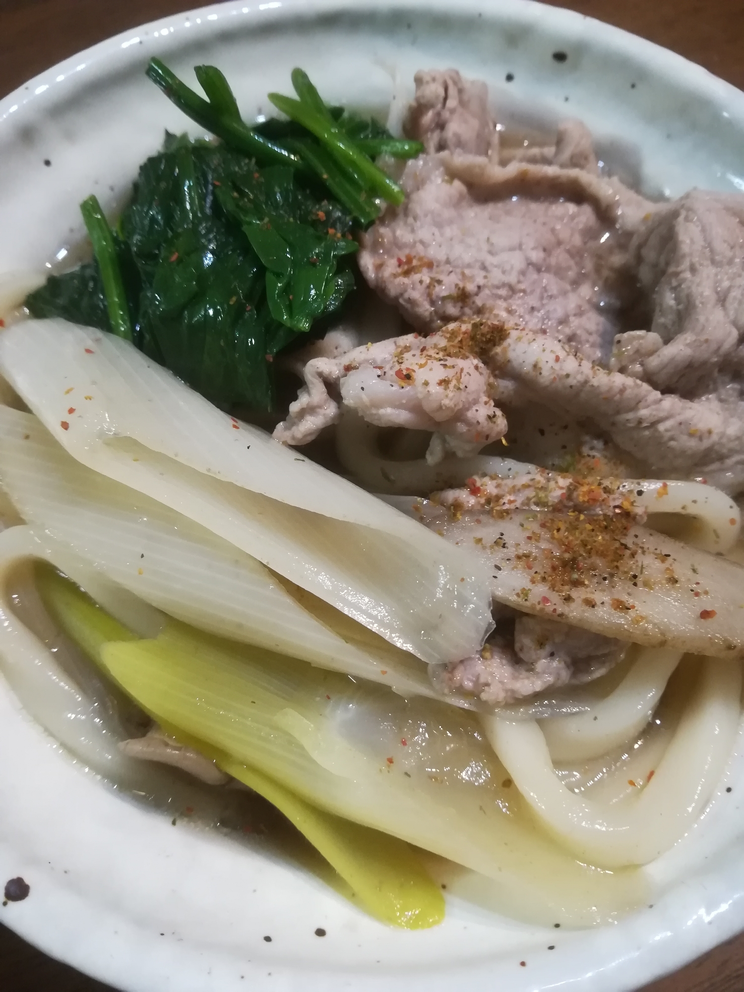 ごぼうと舞茸の肉うどん