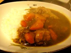 ストーブで作るコラーゲンたっぷりチキンカレー