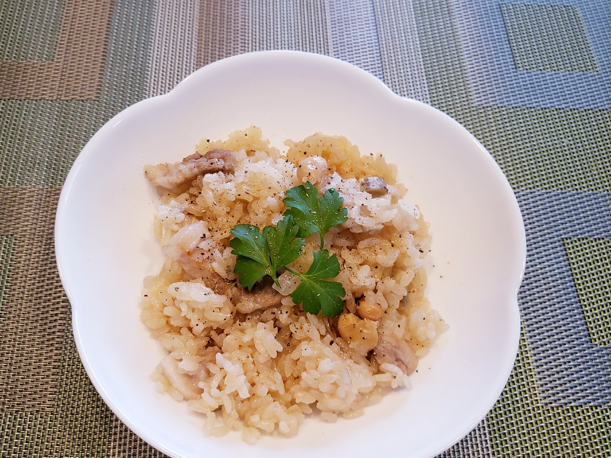 豚バラ肉を使って ボリューム炊き込みご飯 レシピ 作り方 By のりばあ 楽天レシピ 豚バラ肉を使って ボリューム炊き込みご飯 レシピ 作り方 By のりばあ 楽天レシピ