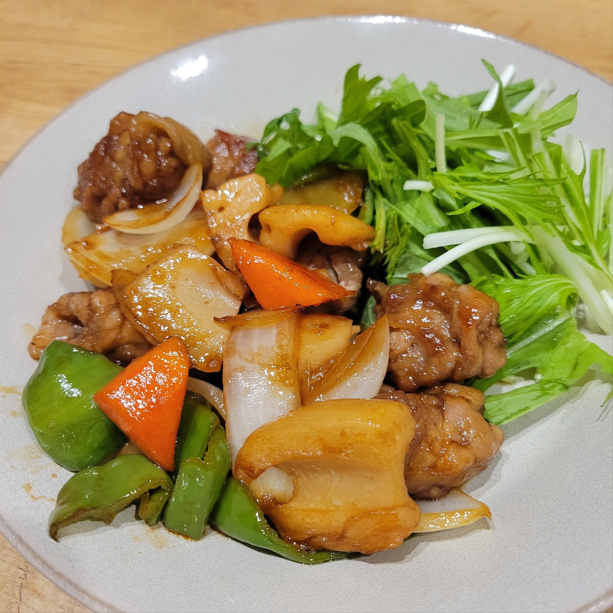 豚こまと彩り野菜の黒酢炒め