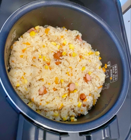 材料を炊飯器に入れてスイッチON！！すごく簡単で美味しく出来ました。
家族のお弁当に入れます〜！！