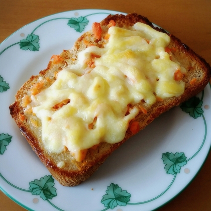 朝食に美味しく頂きました♪
チーズものせちゃいました！
ごちそうさまでした♪