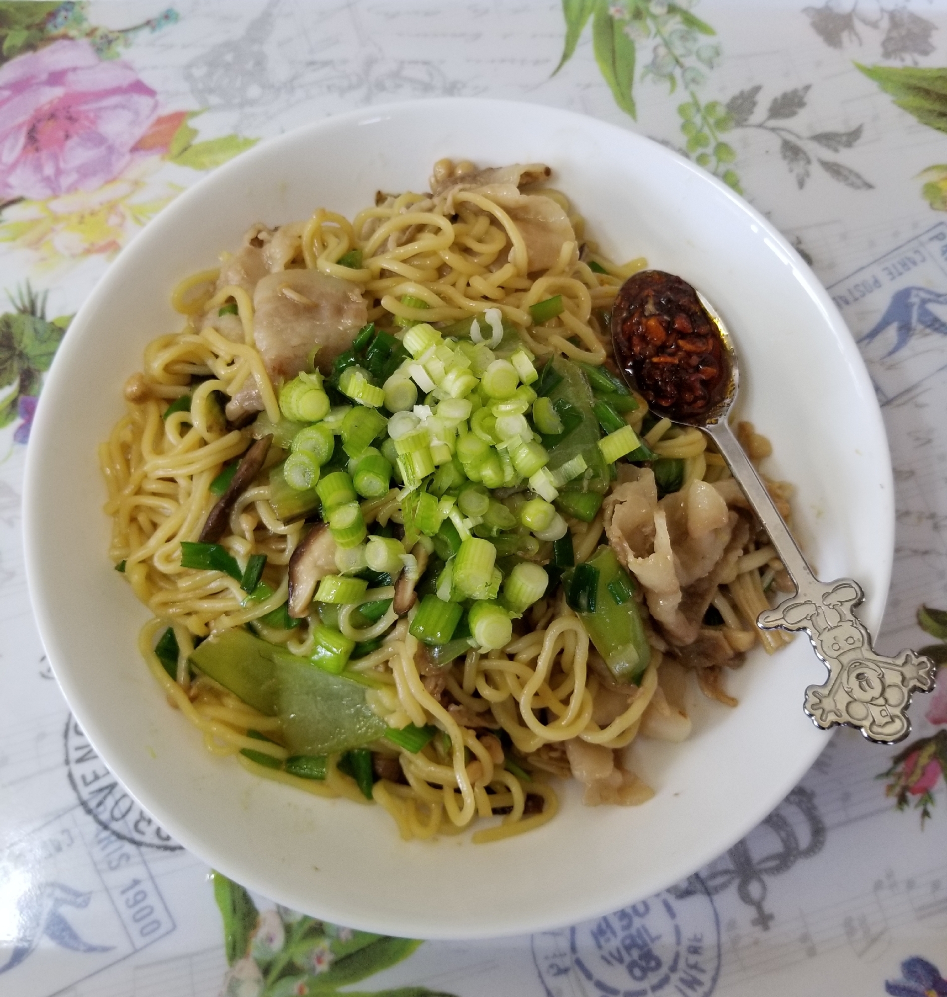 しょうが焼き香る♪和風ラー油焼きそば♪