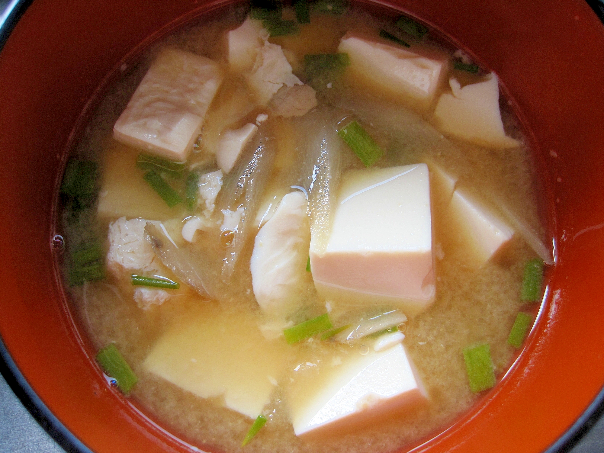 豆腐とゴボウのお味噌汁