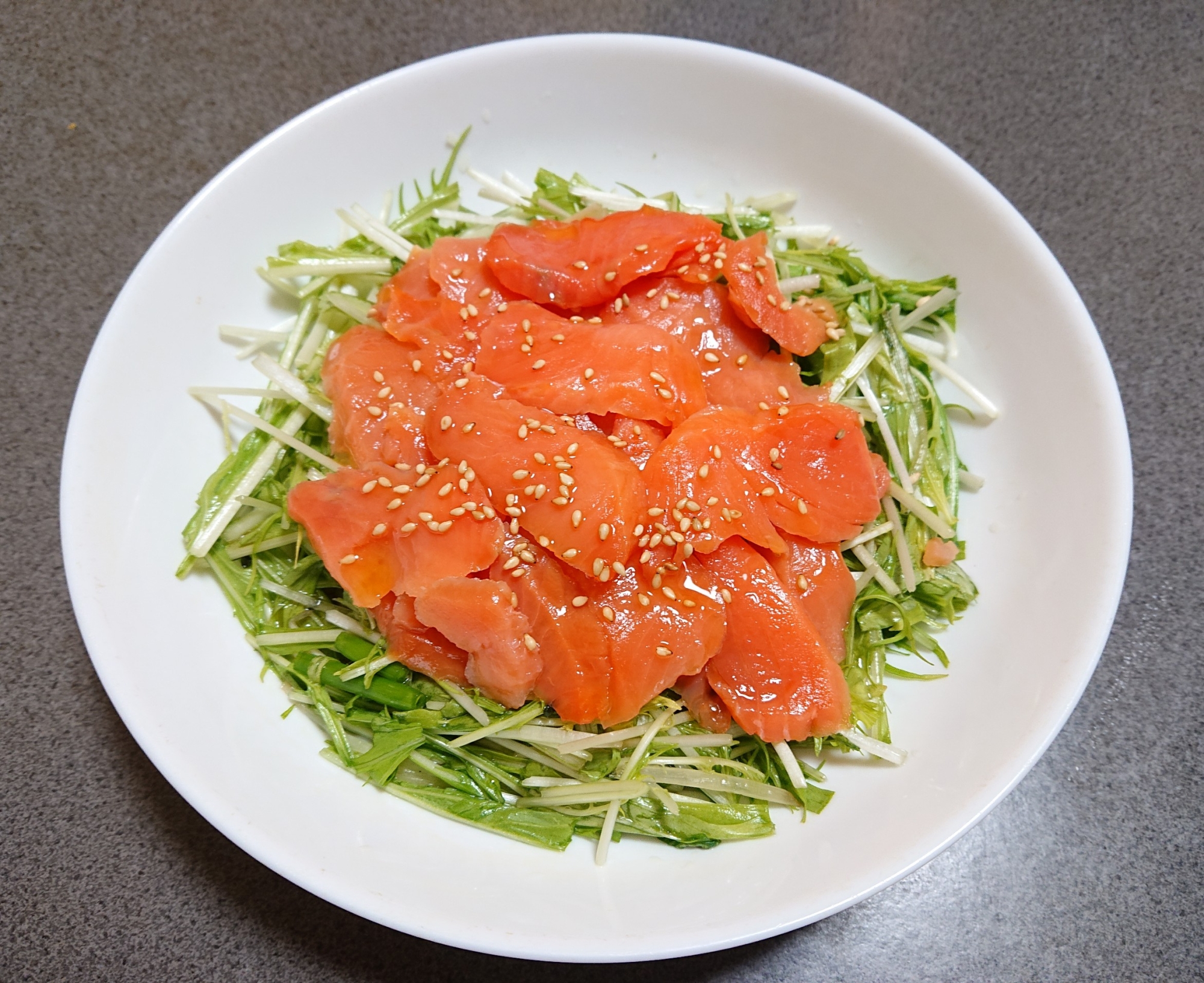 サーモンと水菜の和風カルパッチョ