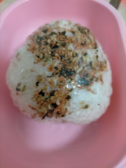ふりかけおにぎり（ツナマヨ）✧˖°