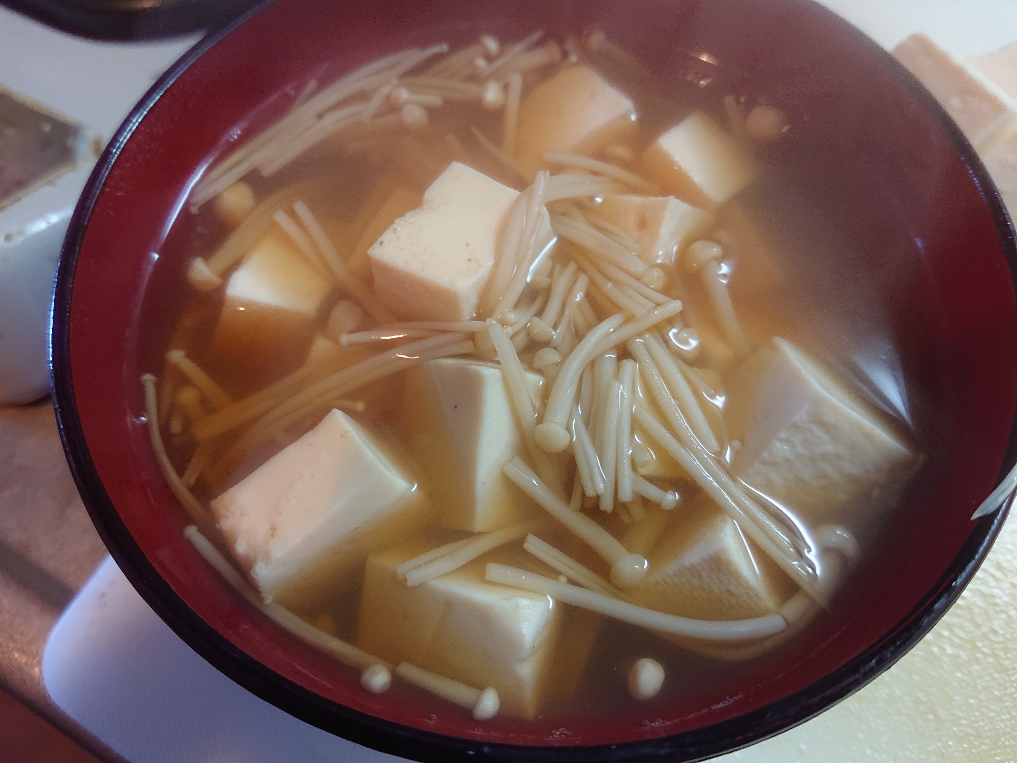 えのき茸と豆腐のめんつゆスープ
