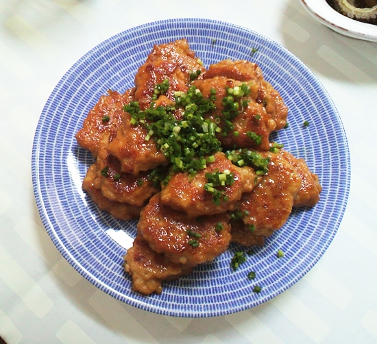 冷めてもおいしい!簡単とりつくねバーグ