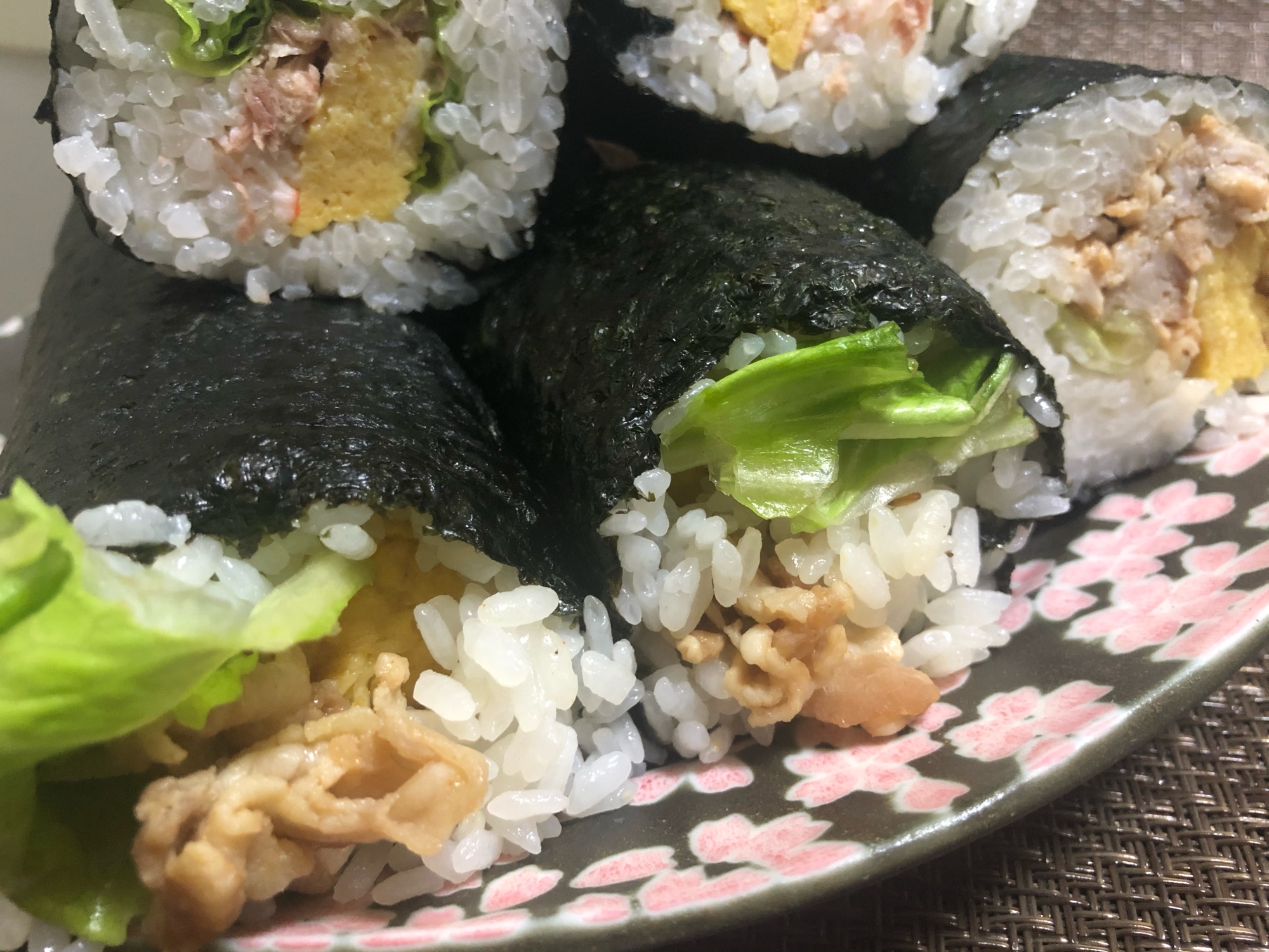 ボリューム満点‼肉巻き寿司