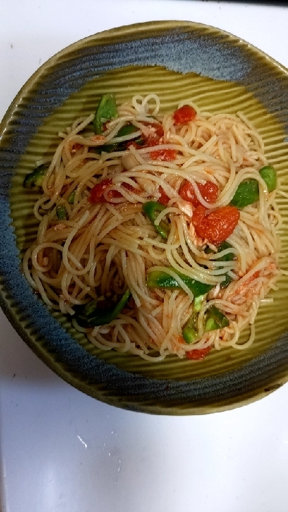 お鍋でパスタを茹でる手間がなく、楽ちんですね。おいしかったです。