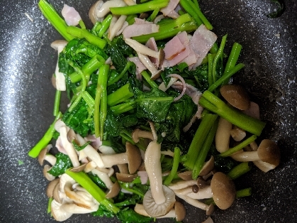 空芯菜、初めて料理しました。
癖がなく、美味しかったです。