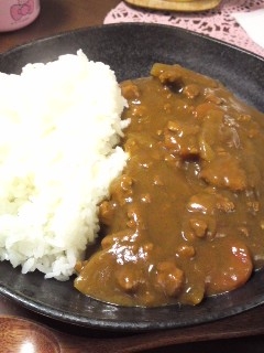 ラズベリっちさん、こんばんは☆ ZEPPINとこくまろで作りました♪ん～二段熟カレーの組み合わせもよかったな…と迷走中です(笑) また作ります～♪