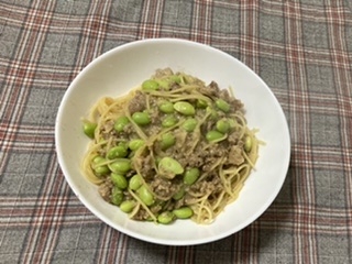 派生！彩り鮮やかそぼろパスタ