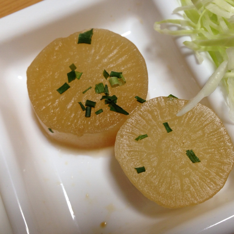 乾燥わけぎで彩り(*^^*)大根の煮物☆