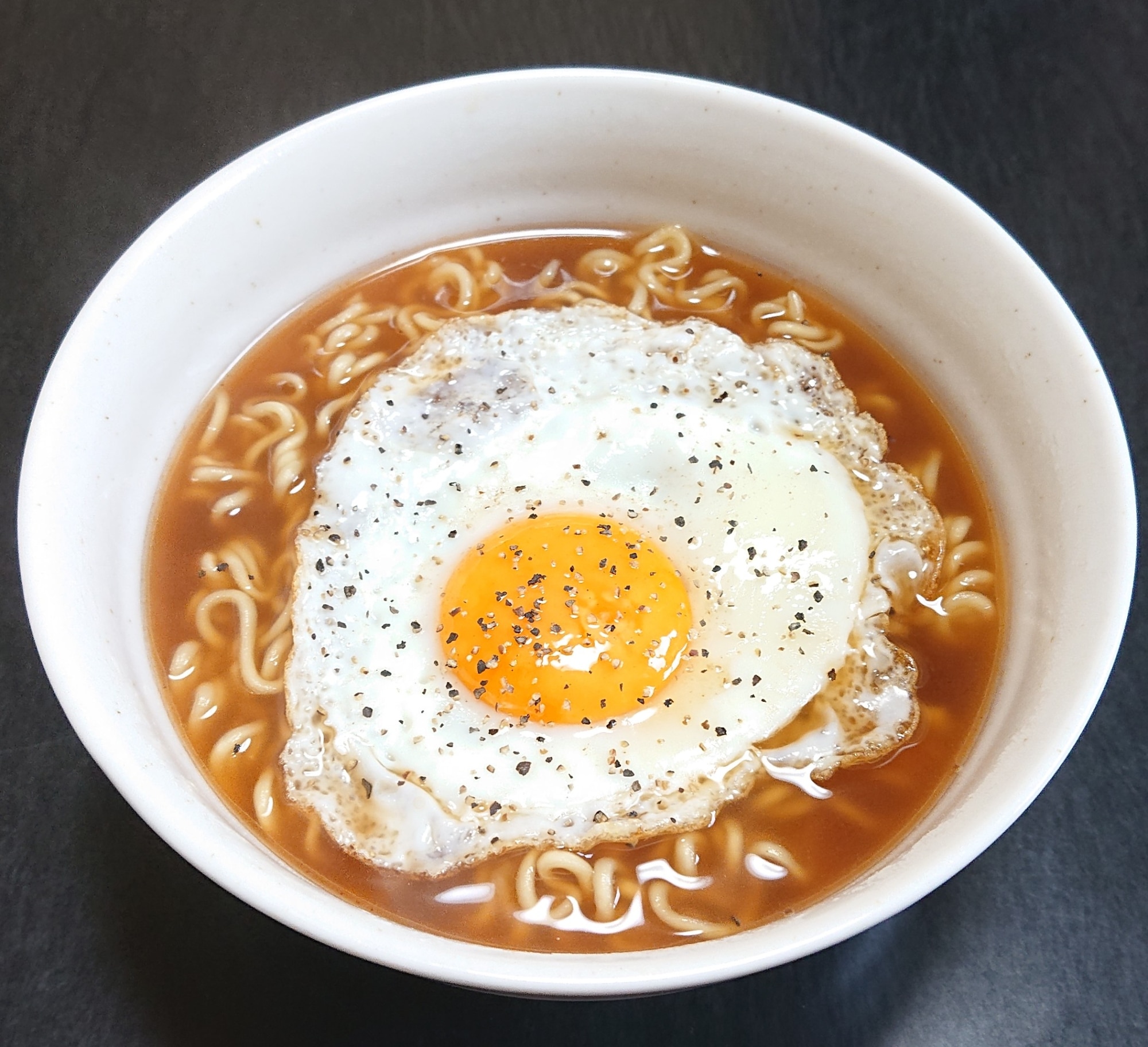 【ラーメン屋のレシピ】差し上げます 日清のラーメン屋さん☆生目玉焼きのせ旭川しょうゆ レシピ・作り方 by